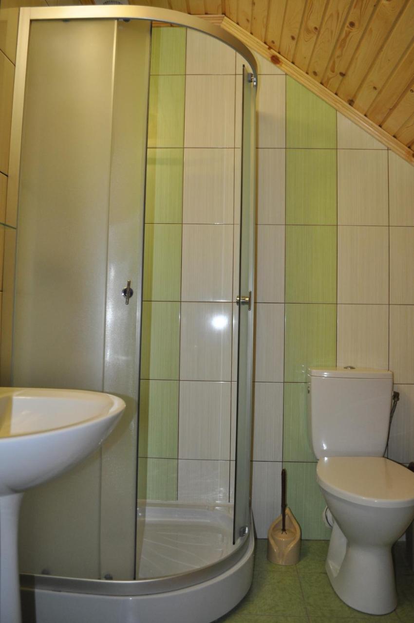 Веселий Кут Hotel Zaliznyy Havn Eksteriør billede